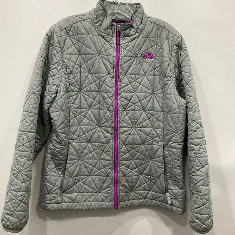 Men's fleece jacket-Men's casual athletic wear t-shirt-Jacket Puffer & Quilted By The North Face In Grey & Purple, Size: Xl