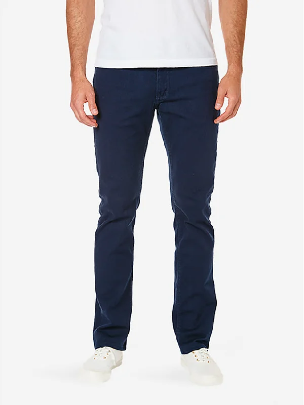 Men's tailored pants-Men's fashion-forward activewear t-shirt-Slim Mercer Jeans