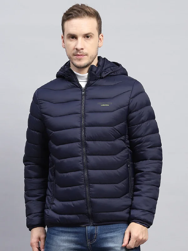 Men's breathable jacket-Men's weatherproof athletic wear t-shirt-Men Navy Blue Solid Hooded Full Sleeve Jacket